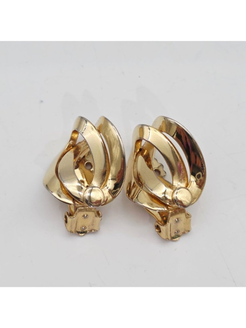 Vintage Gold-Tone Clip-On Earrings With Abstract Swirl Design 1" - Picture 3 of 7
